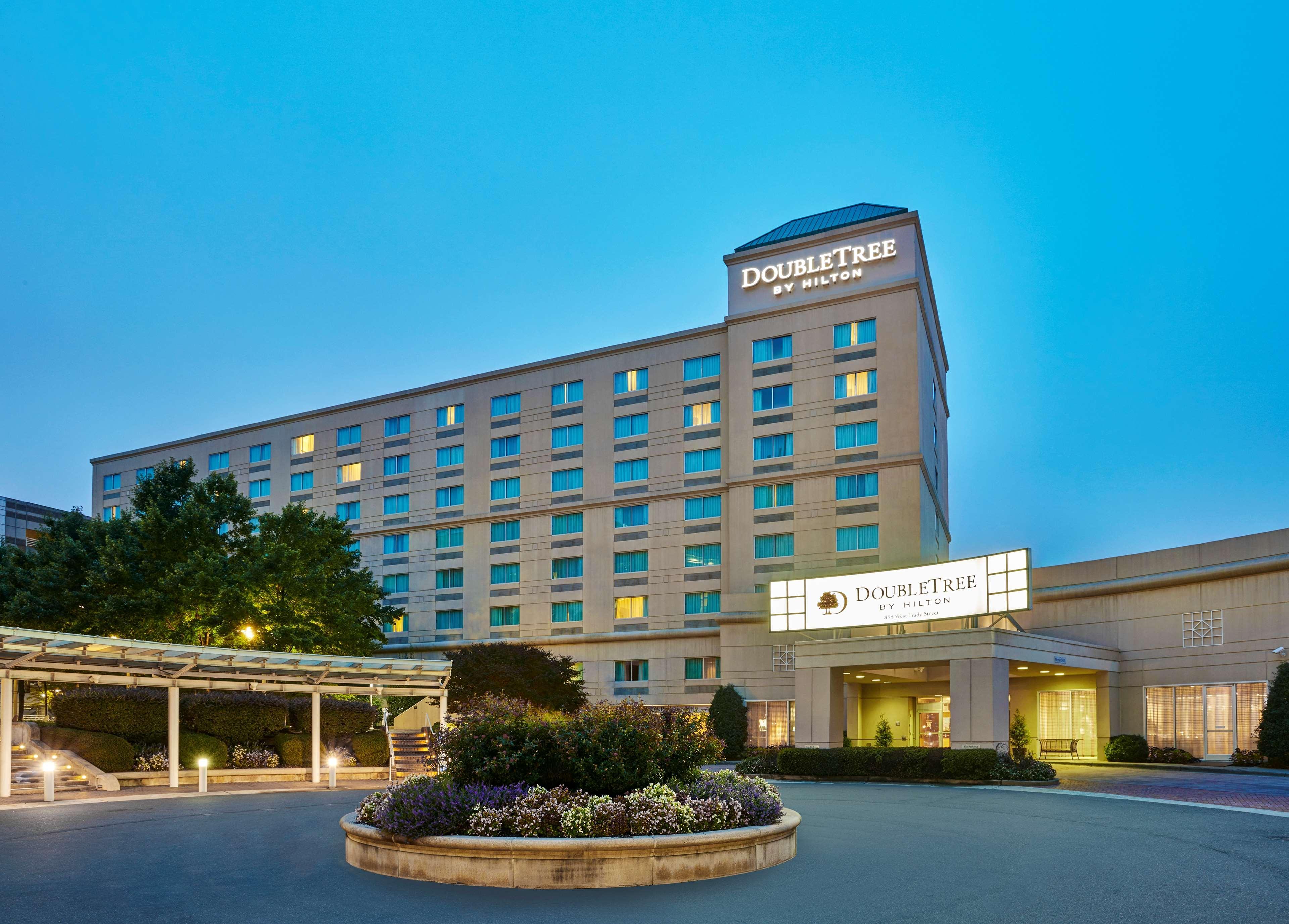 Doubletree By Hilton Charlotte Uptown Hotel Eksteriør billede