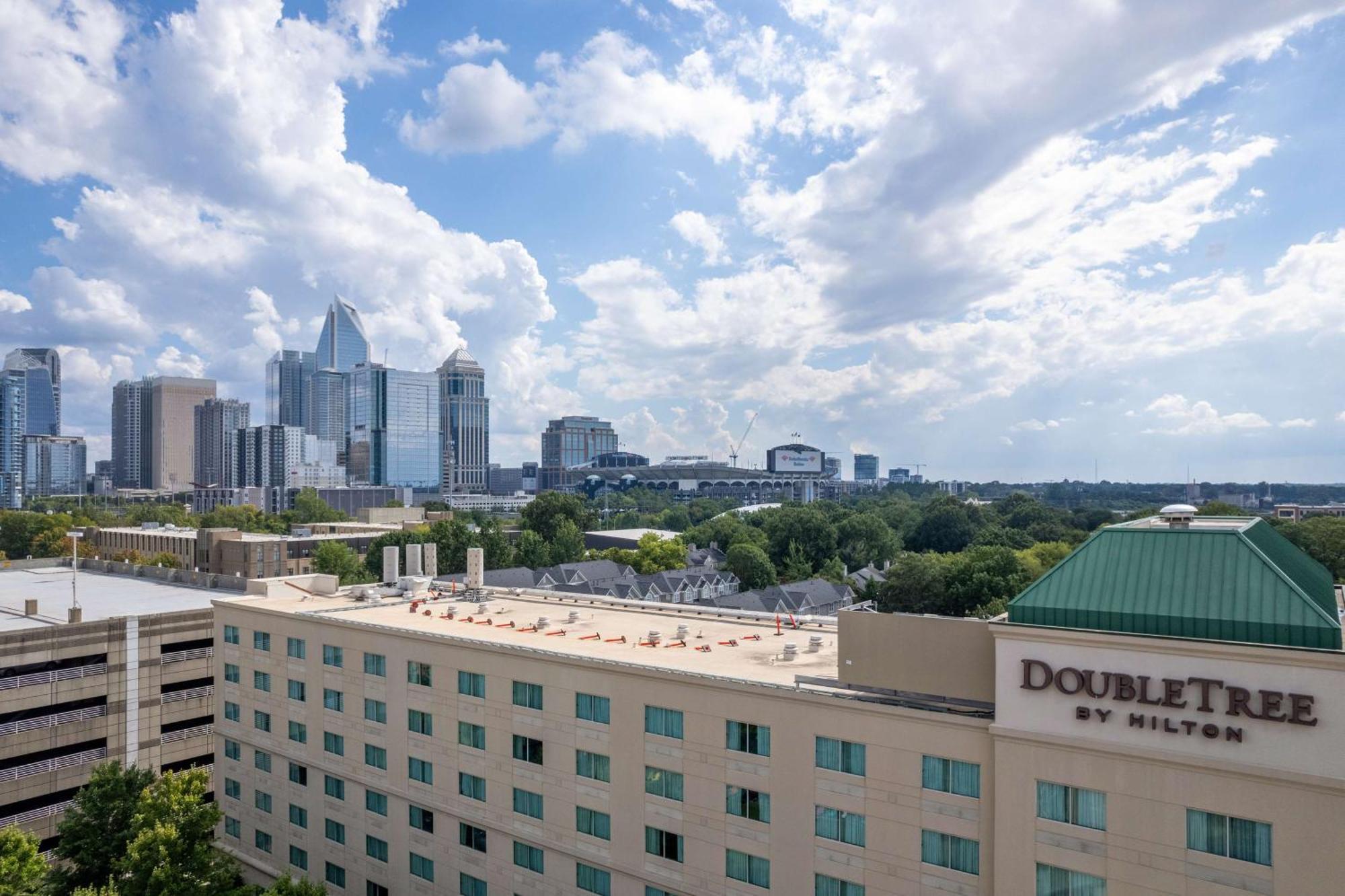 Doubletree By Hilton Charlotte Uptown Hotel Eksteriør billede